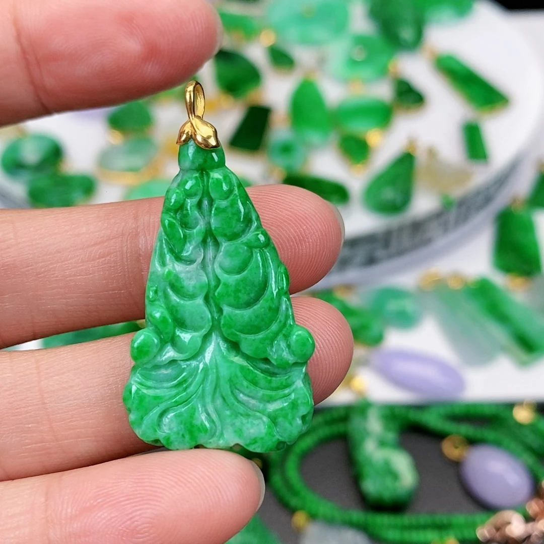翡翠吊坠(不含链)18K金镶嵌