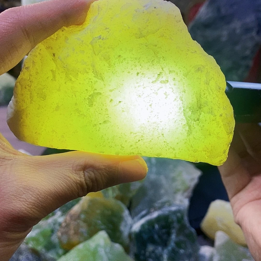 蛇纹石玉未镶嵌岫玉原石蛇纹石玉