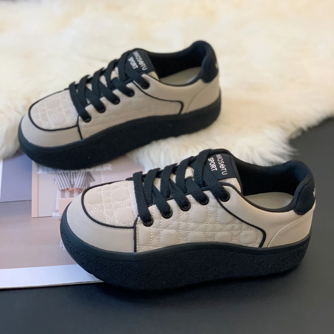 韩版小众菱格车缝线摇摇底板鞋2025年秋冬新款百搭舒适轻便小白鞋