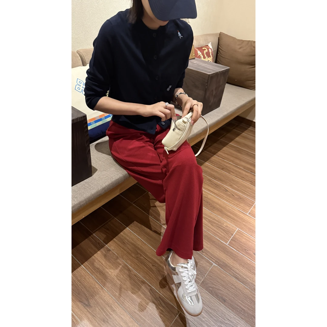 【黑黑家】早秋新款弹力腰抽绳设计净版休闲直筒裤子