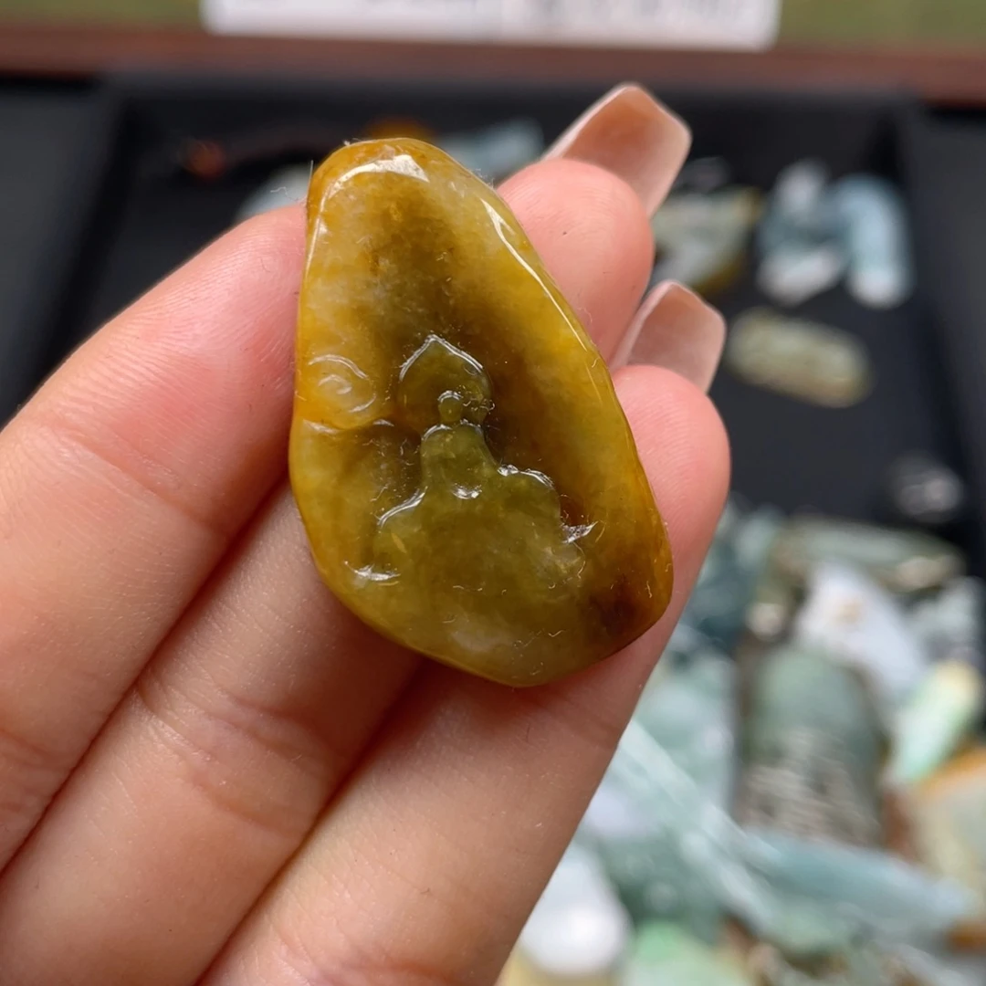 定制翡翠未镶嵌翡翠