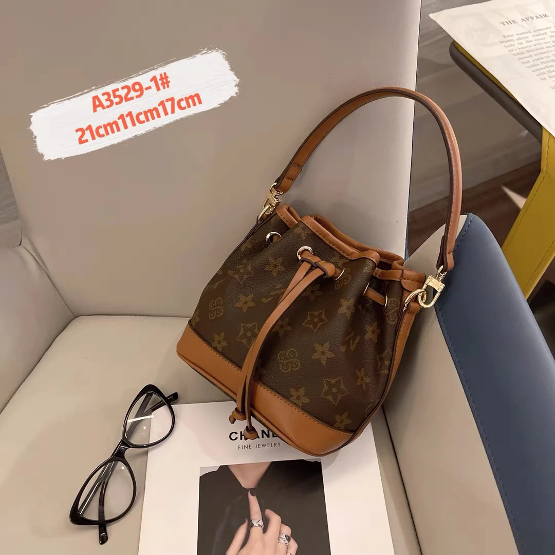 【瑞城优选】优草坊新款时尚福袋包