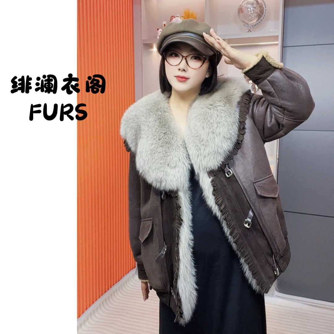 “FLYG”秋冬2025新款狐狸毛配皮毛一体中长款外套