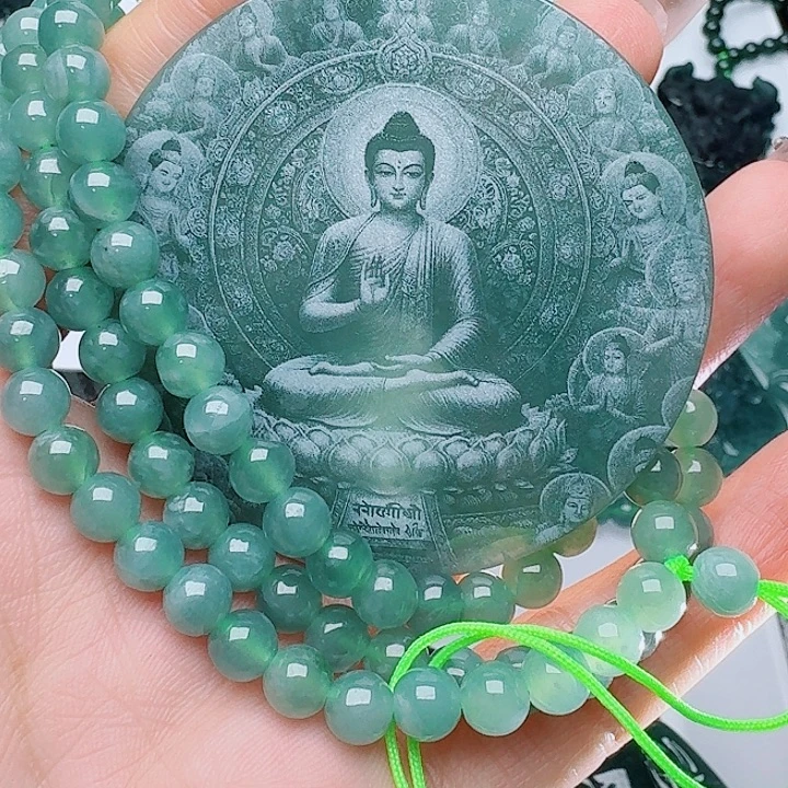 翡翠未镶嵌颈饰多样性发其一