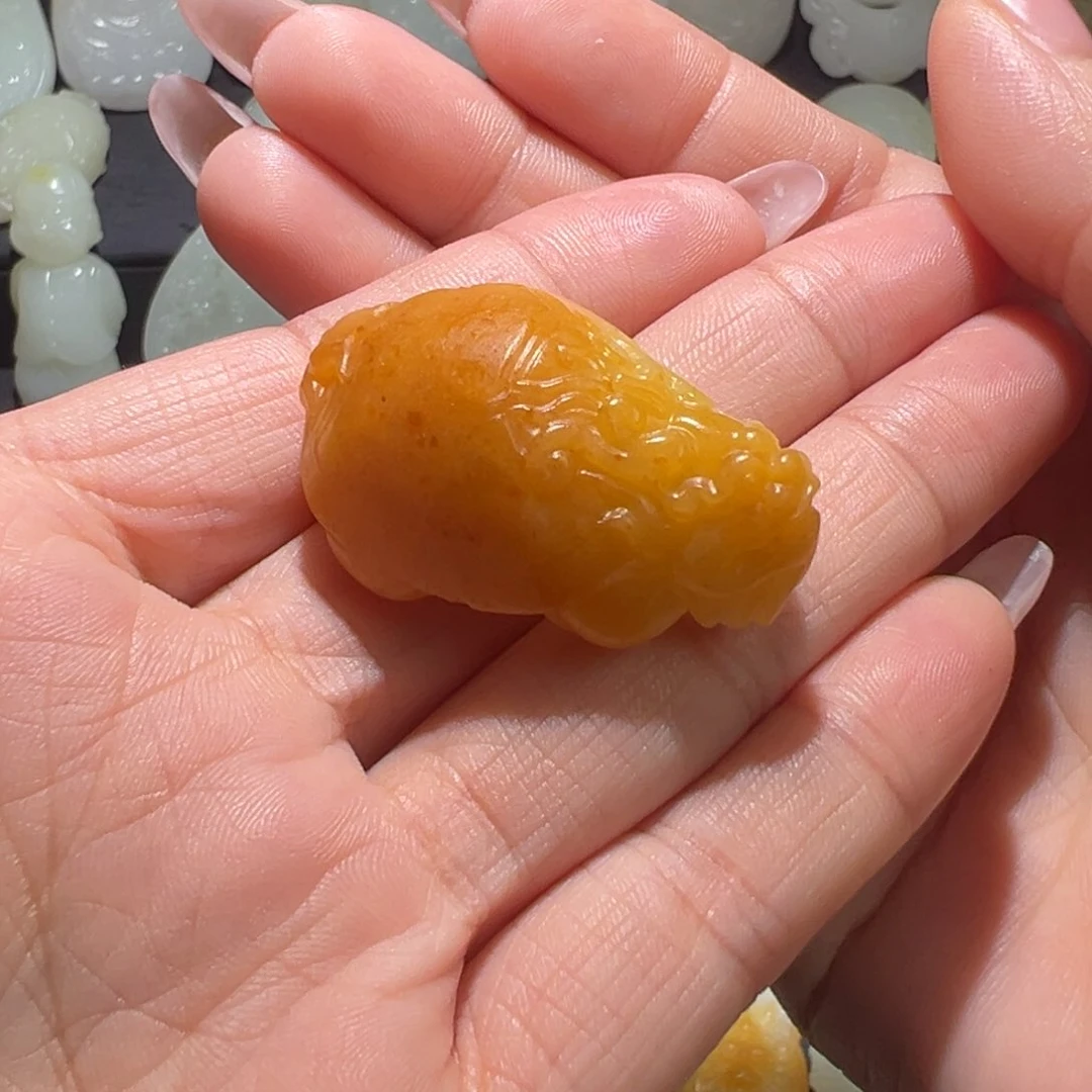 颈饰未镶嵌和田玉淸*