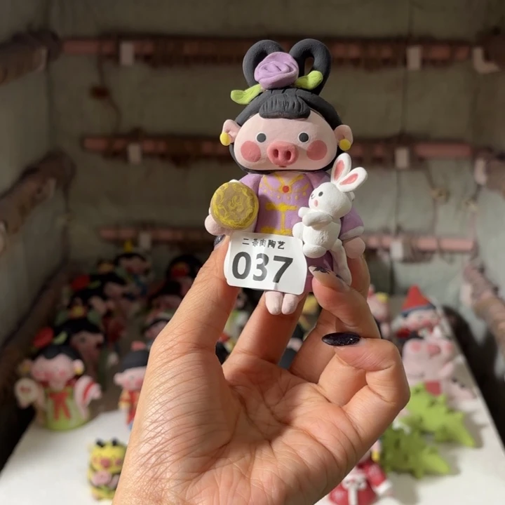 t***儿摆件景德镇陶瓷摆件猪猪猪