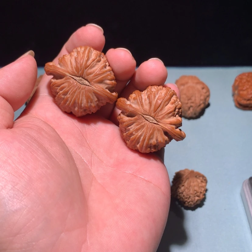 【闪购商品】把件文玩核桃白狮子