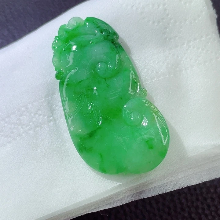 定制翡翠未镶嵌翡翠