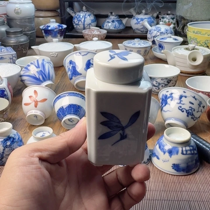 青花瓷器杯子茶具