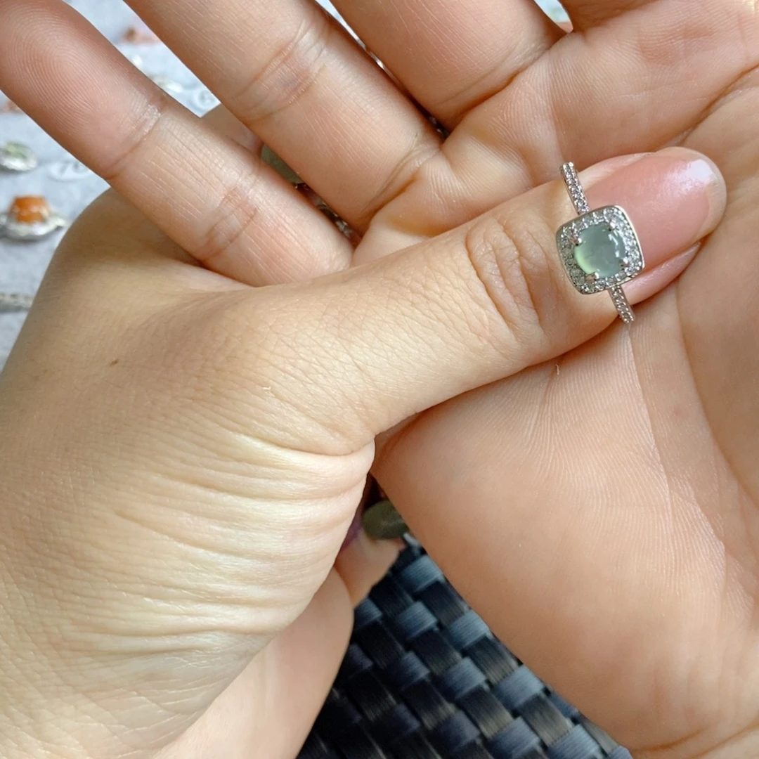 是****未镶嵌戒指翡翠缅甸