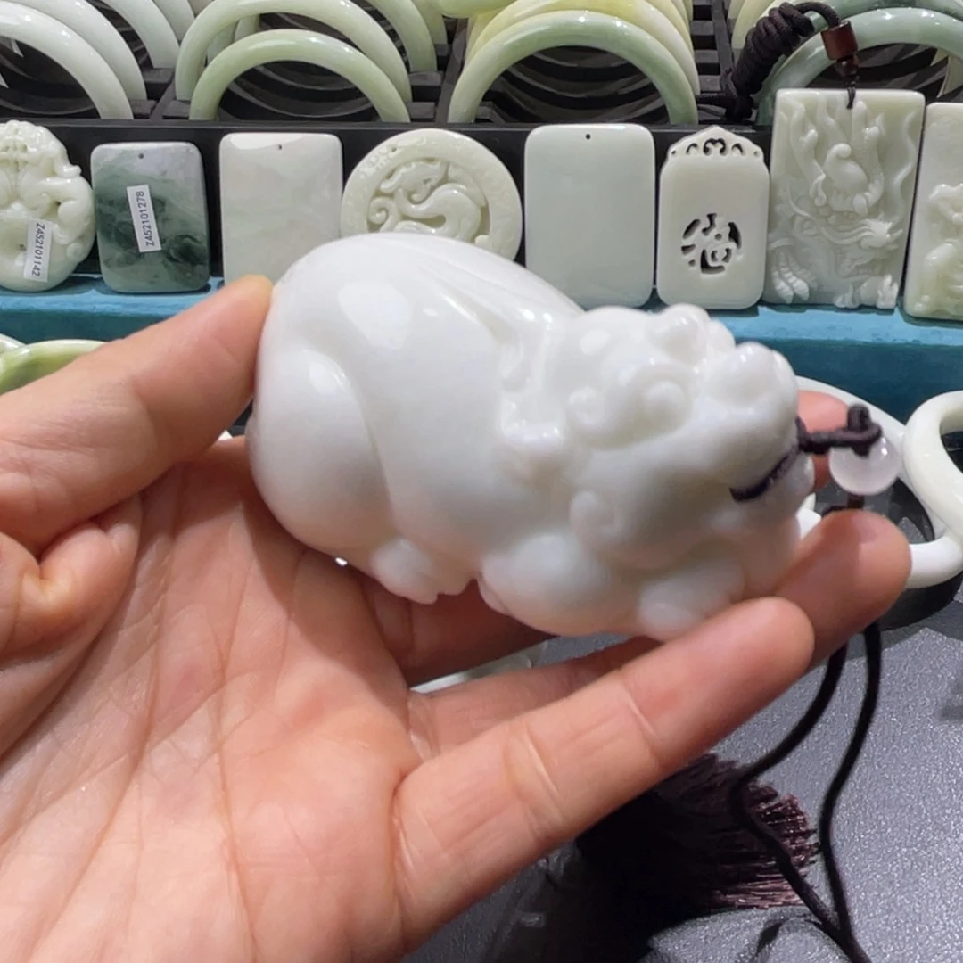 蓝田玉（蛇纹石化大理石玉）挂件未镶嵌皮****?