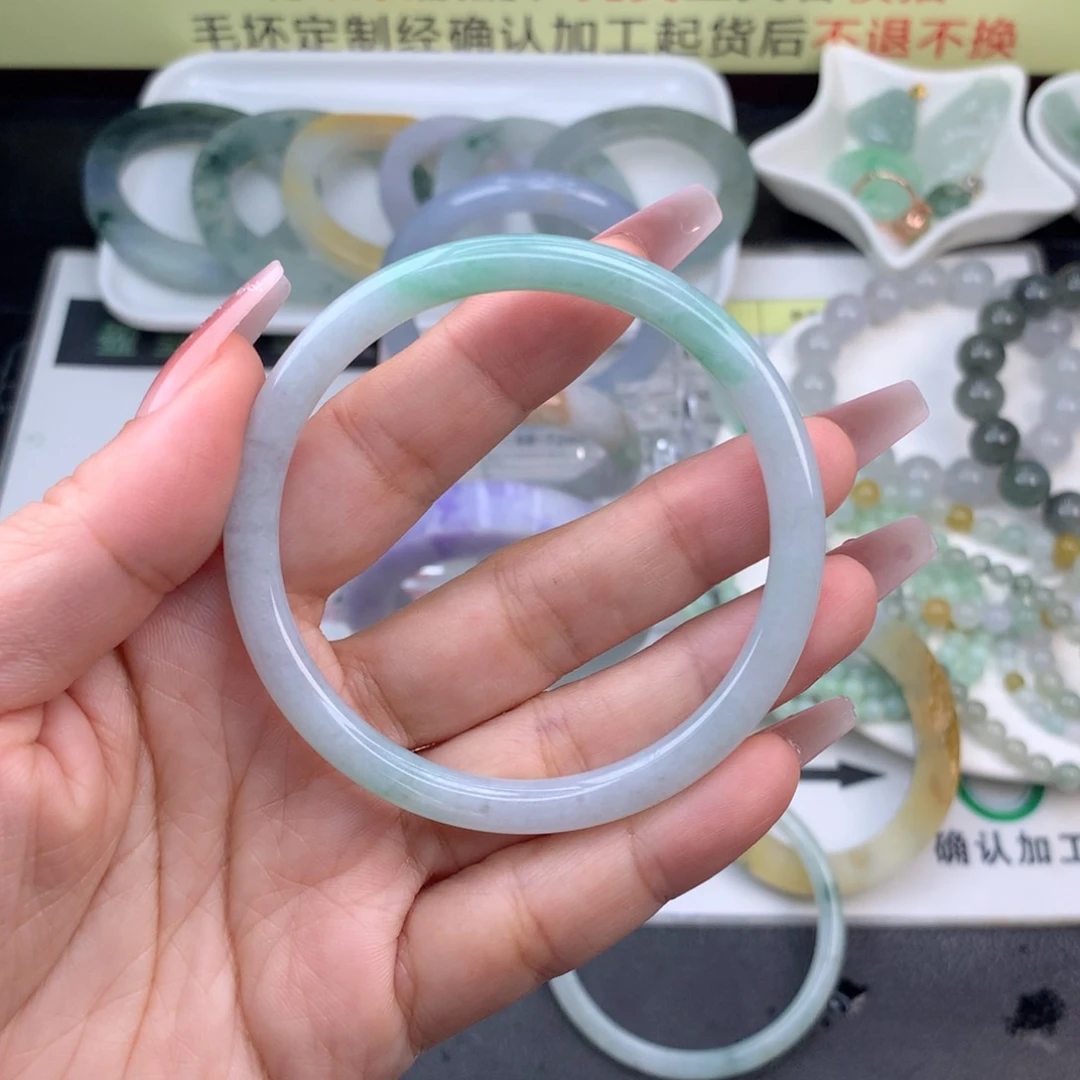 【闪购商品】未镶嵌手镯定制不退换定制翡翠?****兲