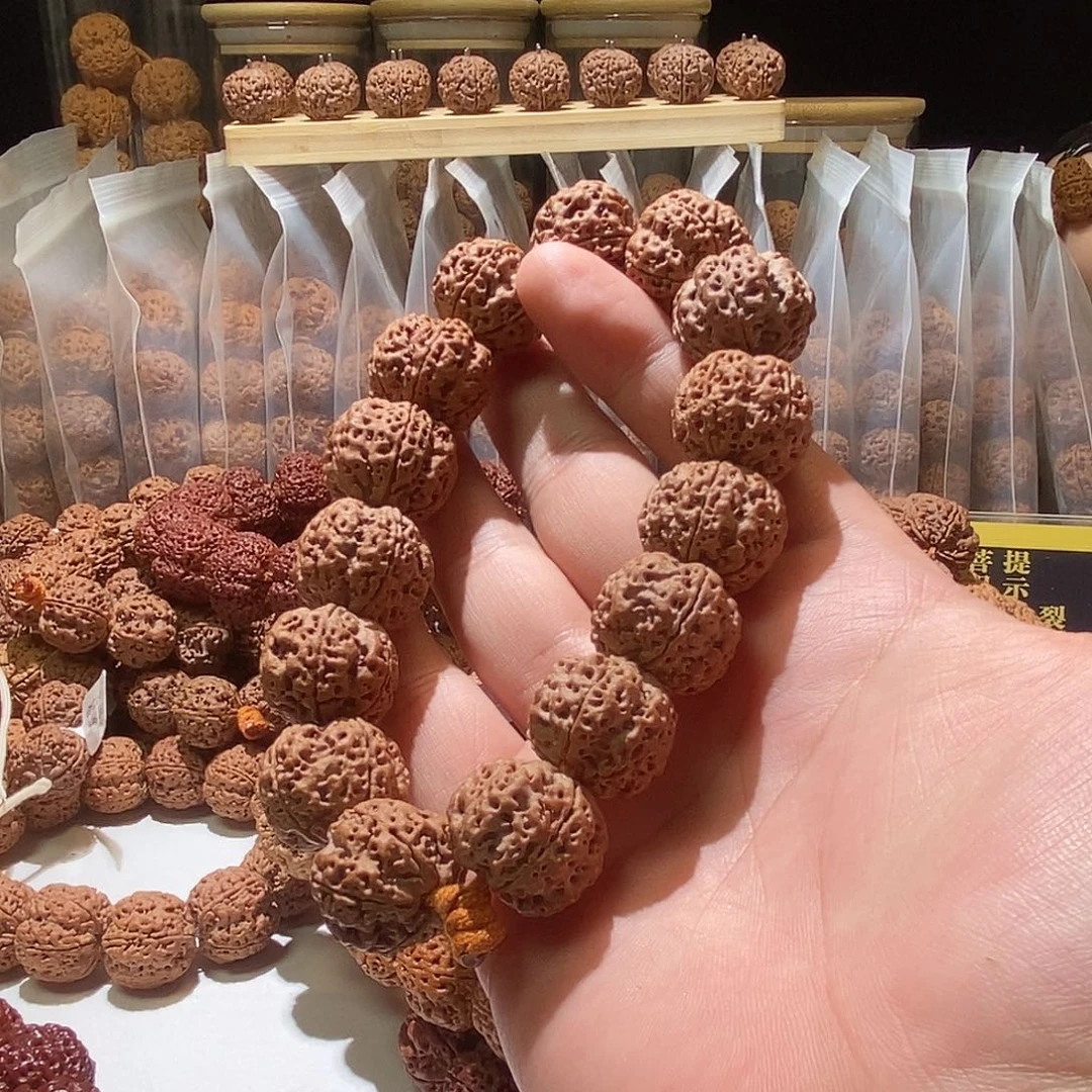 吊坠金刚菩提私人订制深沟满肉蜂王20mm
