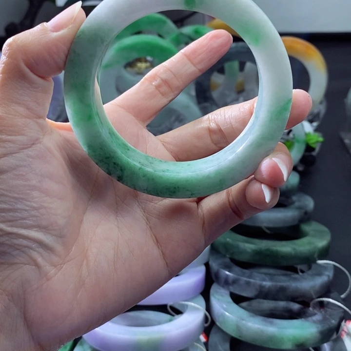 未镶嵌天然翡翠A货定制翡翠优****e