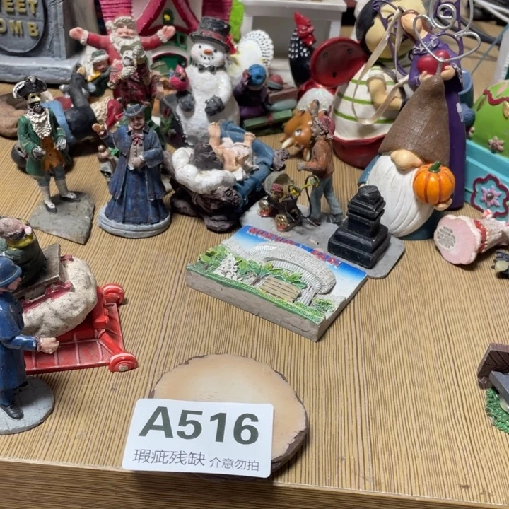 ****熊摆件孤品老货微瑕瓷