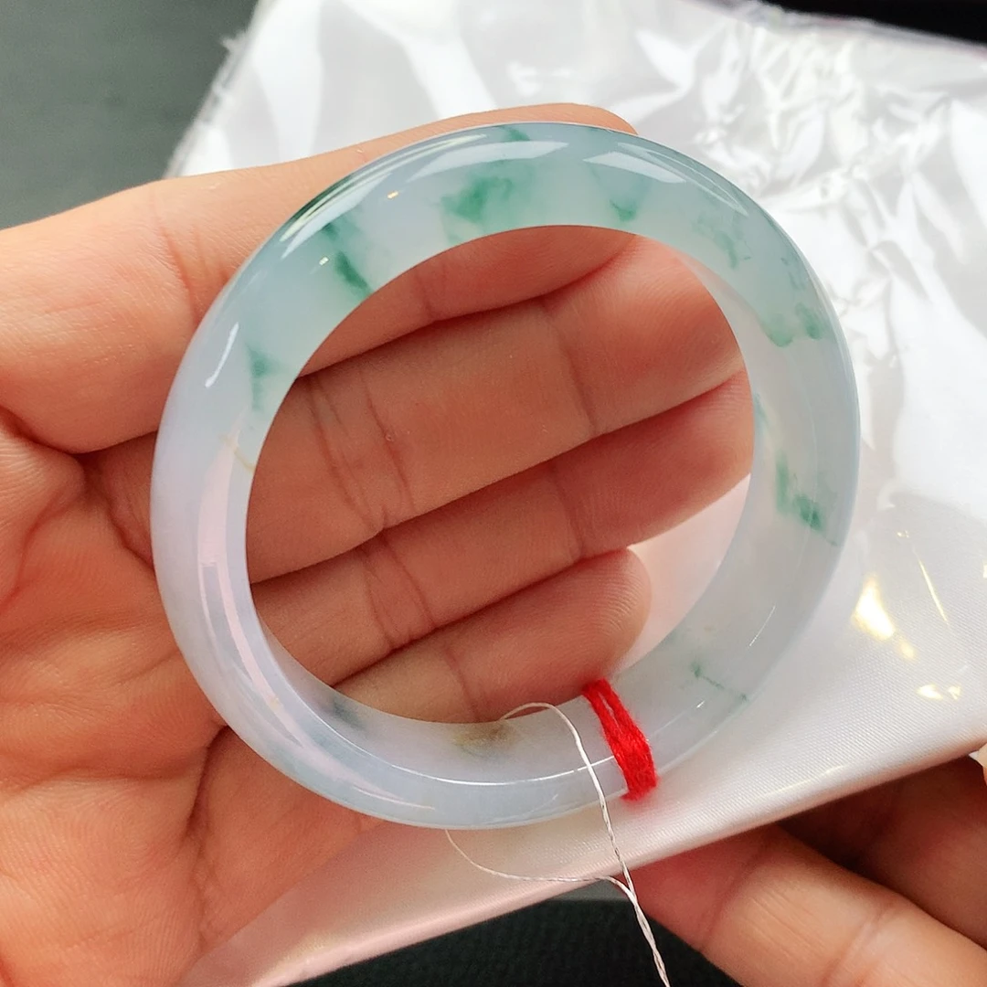 未镶嵌手镯翡翠天然翡翠手镯