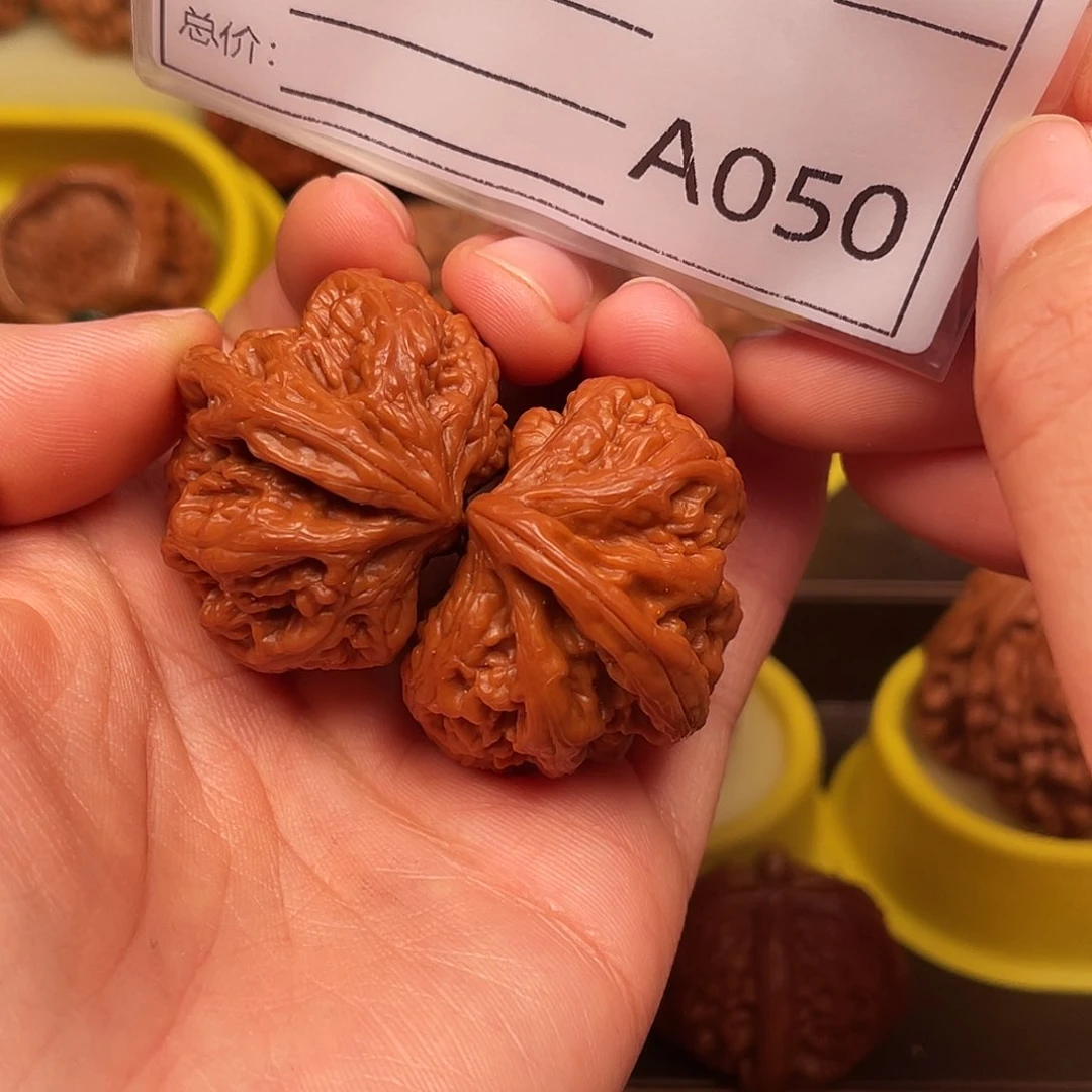 文玩核桃吊坠粗筋半壁