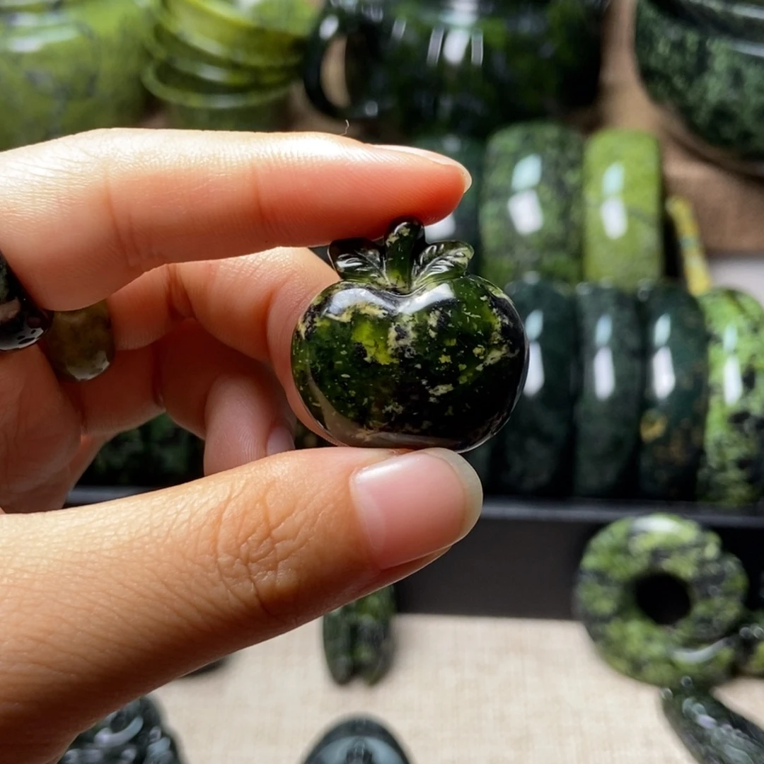 蛇纹石玉未镶嵌药王石项链