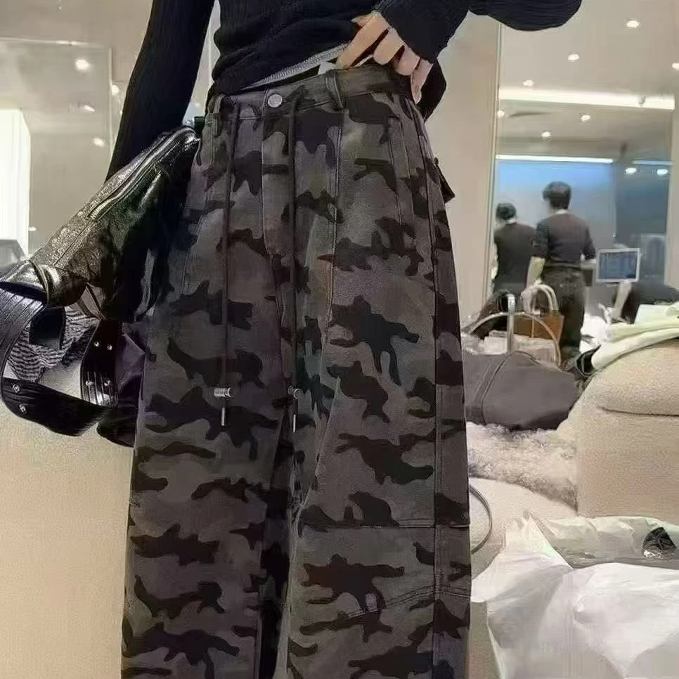 2025秋款迷彩色水洗时尚牛仔直筒裤