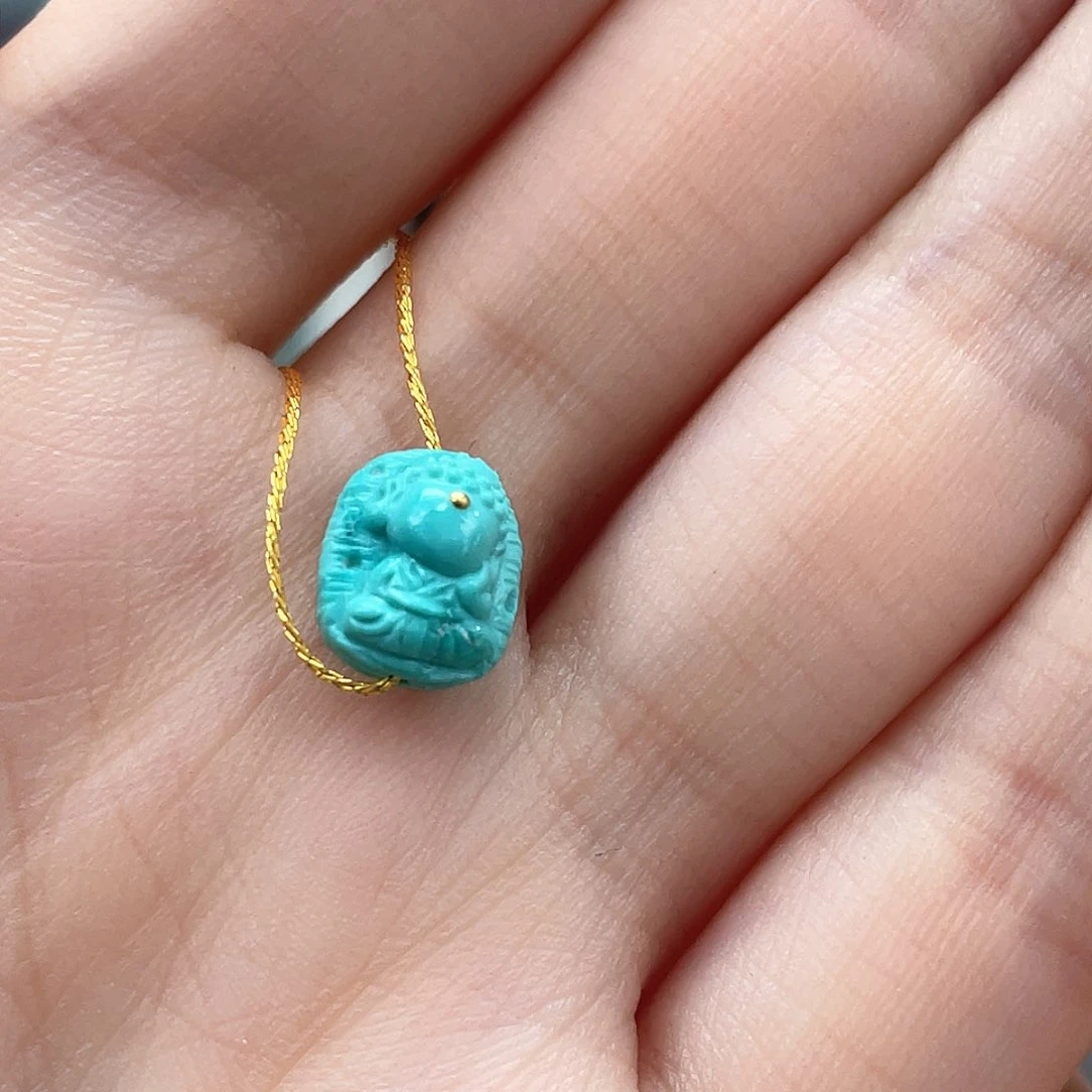 绿松石未镶嵌颈饰