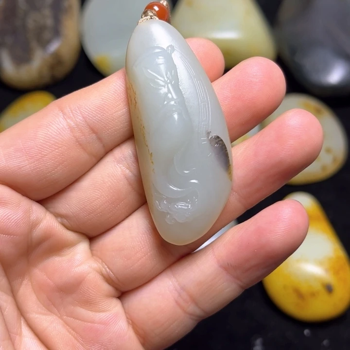 定制和田玉和田玉定制未镶嵌四*像