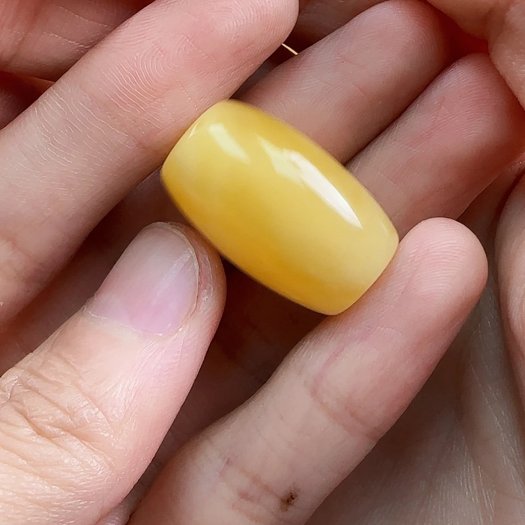 蜜蜡未镶嵌珠宝奇石