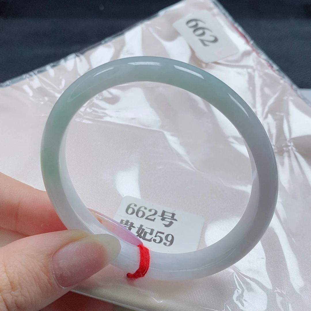 【闪购商品】未镶嵌手镯（贵妃镯）翡翠449号