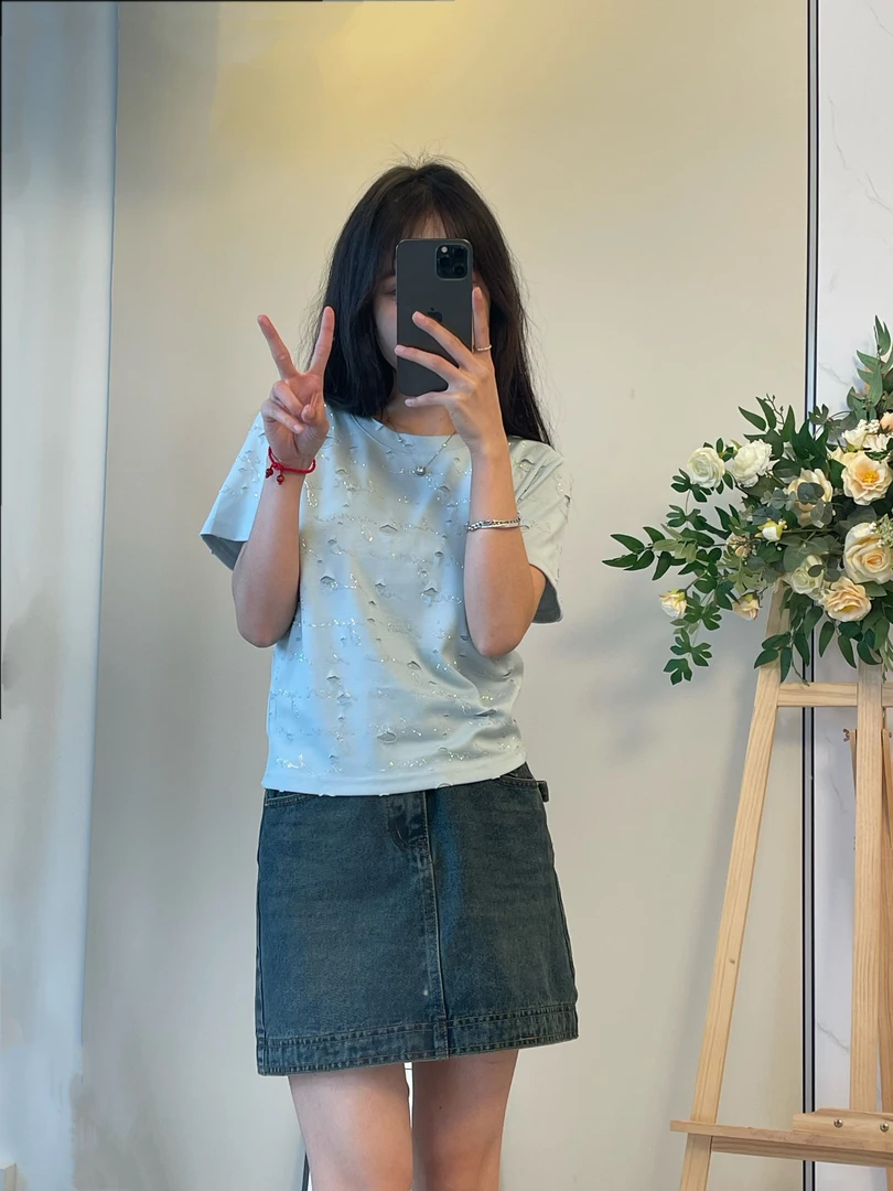 设计感重工烫钻镂空 早春2025新款短袖t恤女百搭休闲上衣