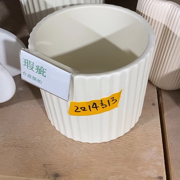 紫砂花盆多肉植物盆瑕疵有孔