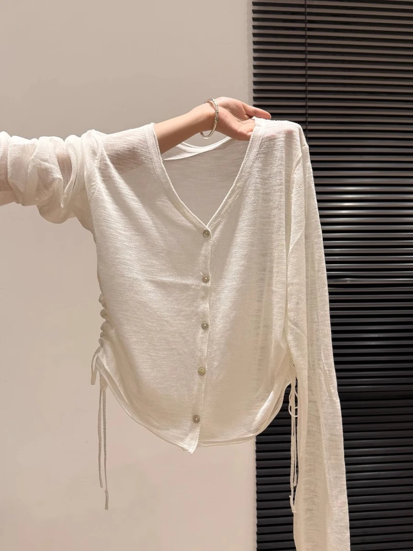 白色V领防晒时尚长袖开衫女2025夏季新款显瘦抽绳设计感薄款上衣