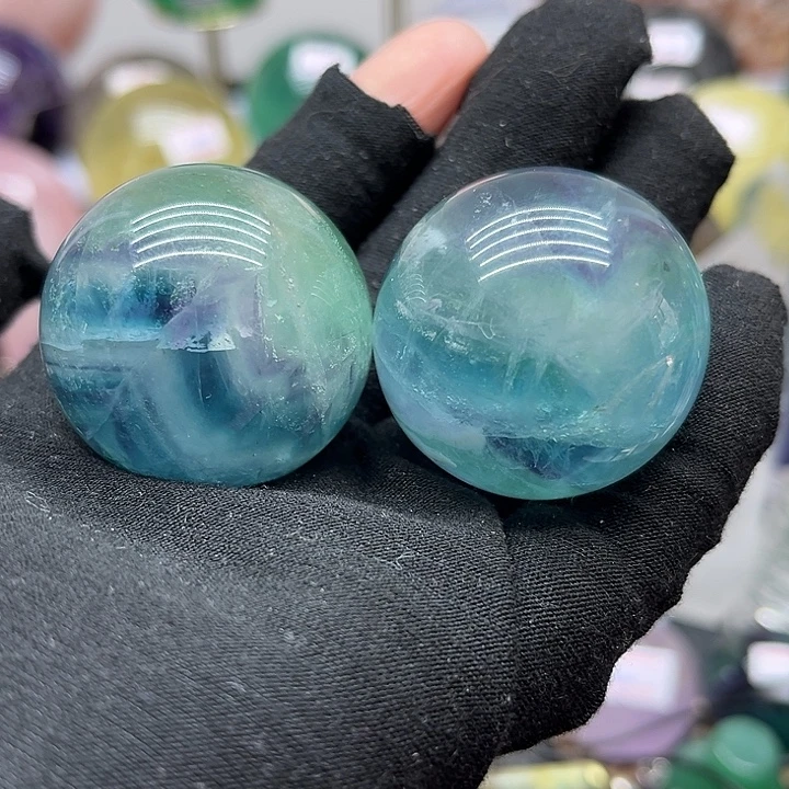 151克萤石球未镶嵌萤石