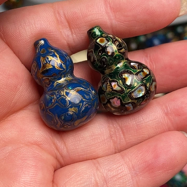 楼***上四海大漆螺钿葫芦