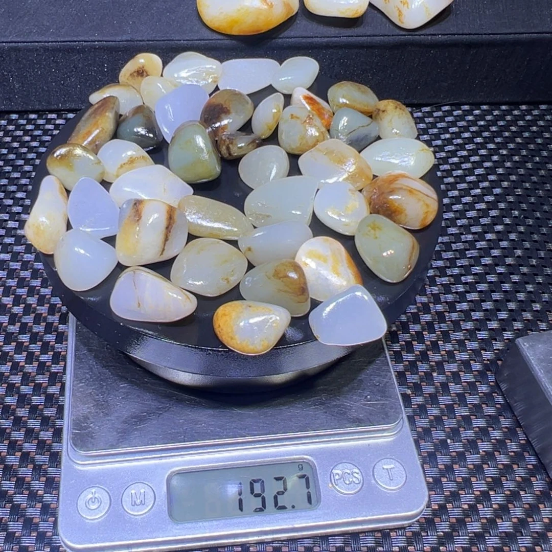 和田玉（子料）未镶嵌吊坠(不含链)192克
