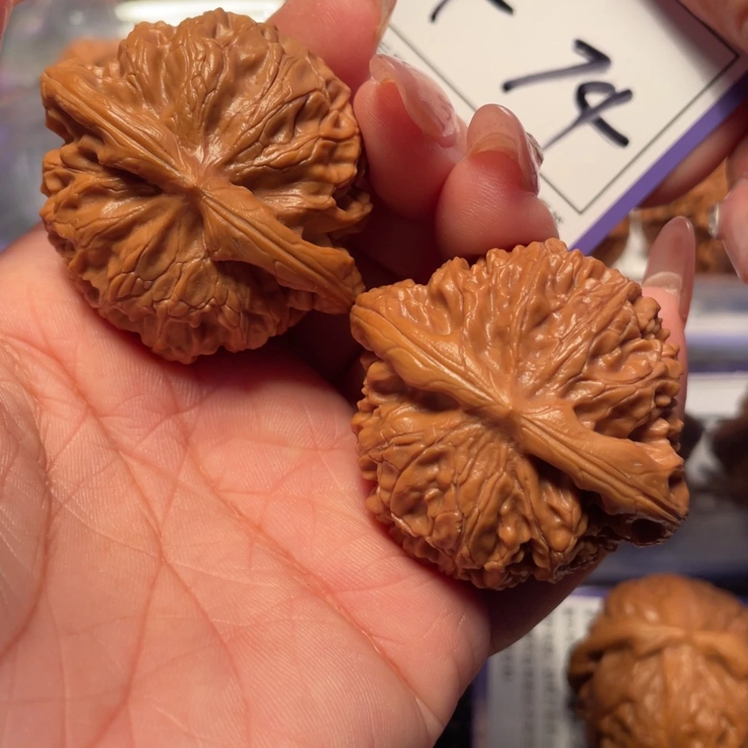 文玩核桃把件74号灯45