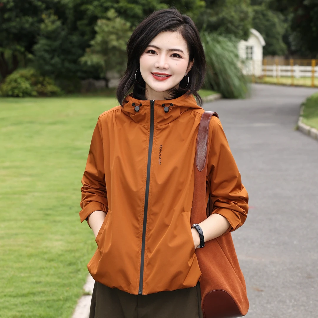 枫竺阿楠anan山系户外可调节抽绳连帽短款字母印花长袖外套女秋季