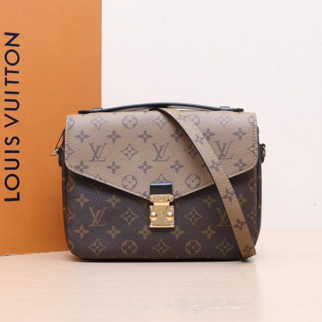 95新 LouisVuitton/路易威登 小花双双 邮差包 拼色 金扣 2020