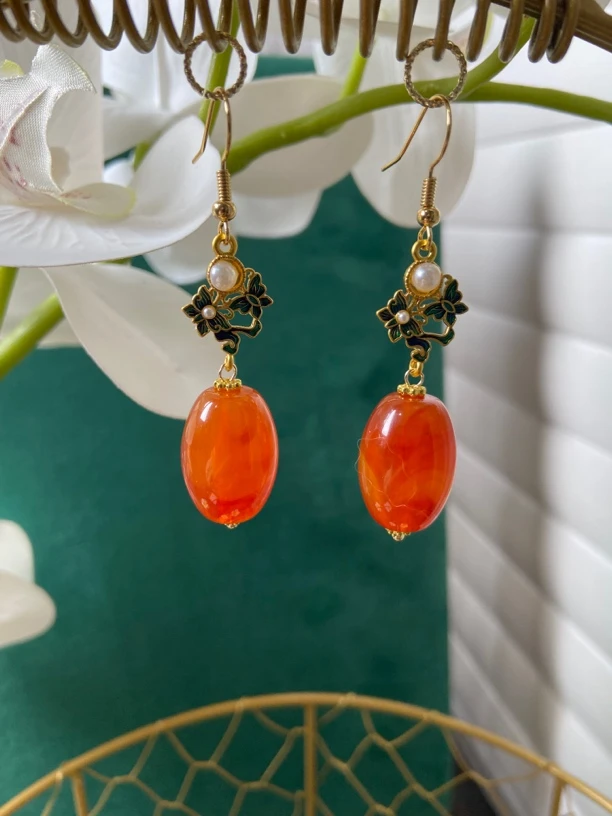 蜜蜡枣珠珐琅小花耳饰