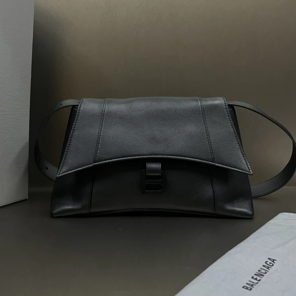 巴黎世家/包包/95新/市场价33500/250911DX0018