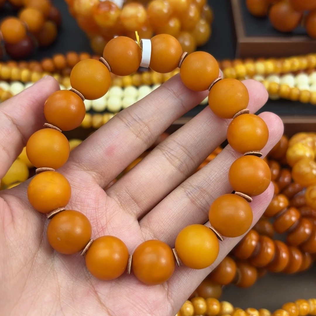 未镶嵌颈饰琥珀蜜蜡