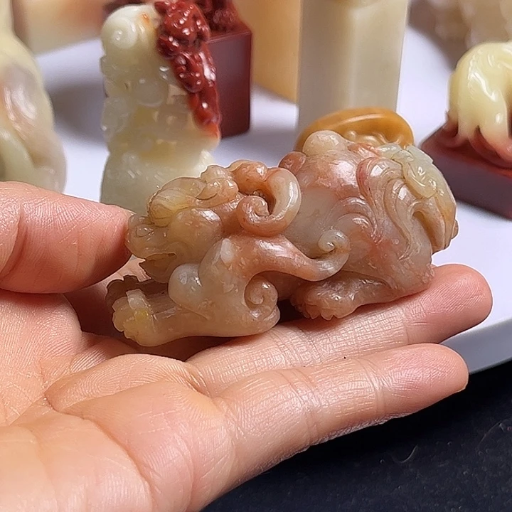 寿山石海****6寿山手把件