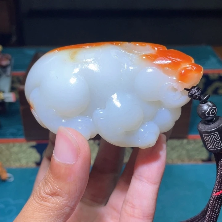 总***结和田玉未镶嵌颈饰J