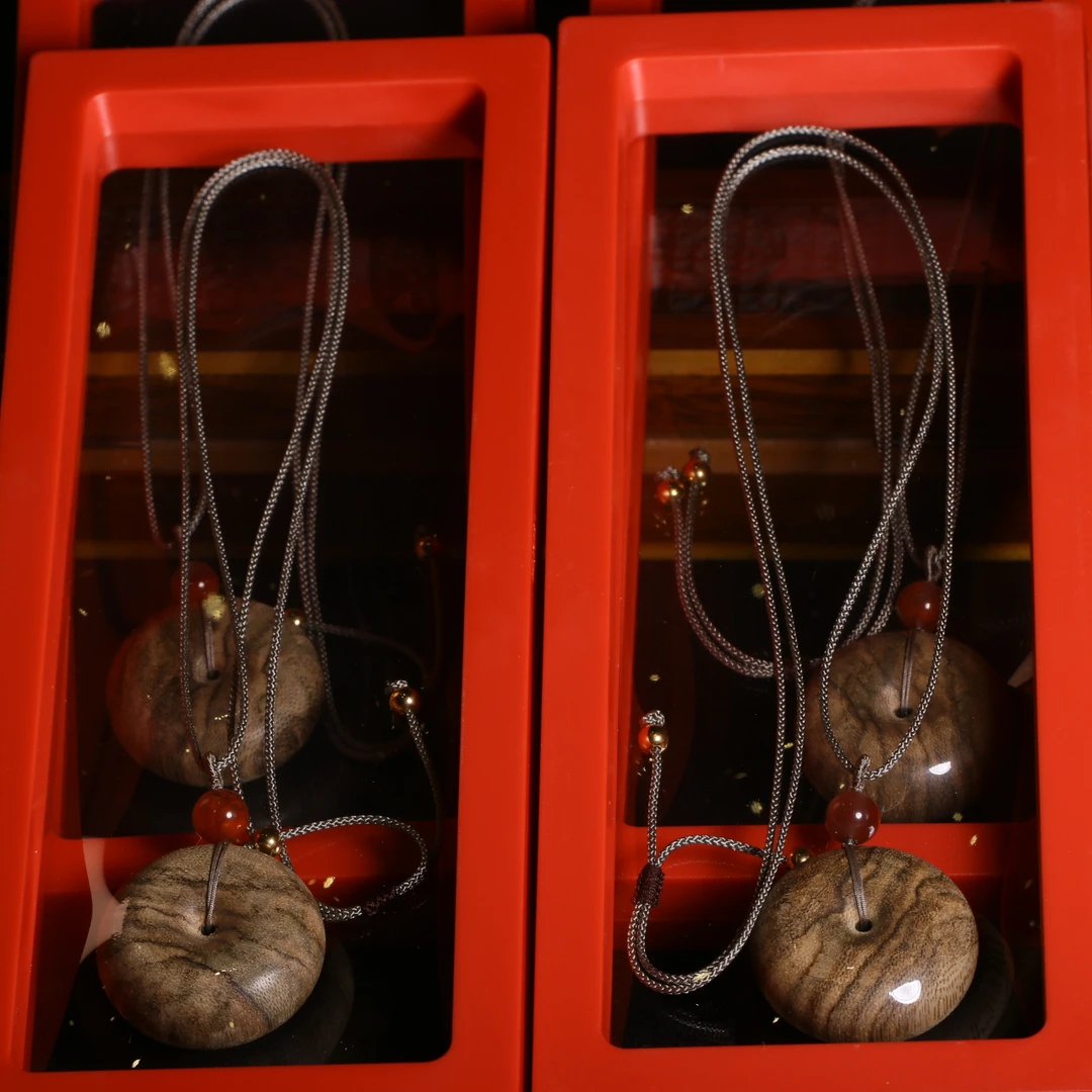 柬埔寨事事如意平安扣沉香挂件 多样性发其一