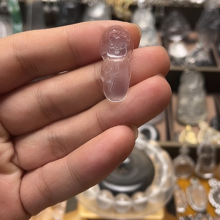 石英质玉未镶嵌宝宝佛