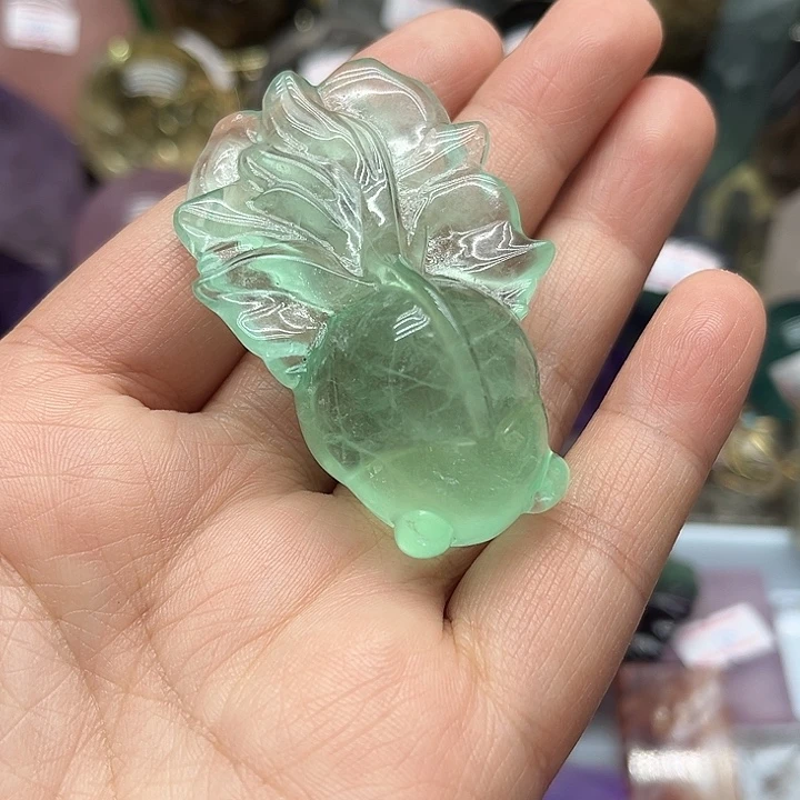 泡***子萤石57克小金鱼未镶嵌