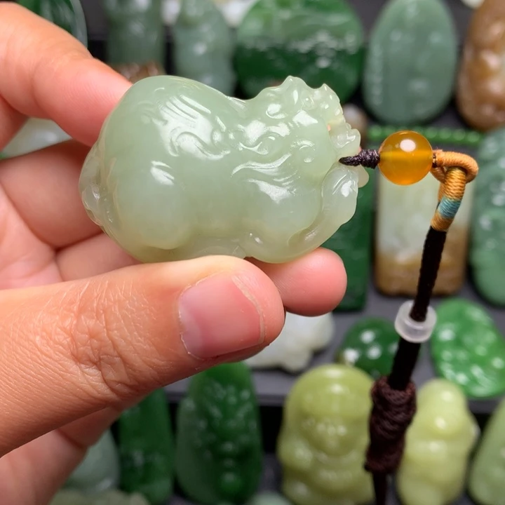 和田玉未镶嵌挂件