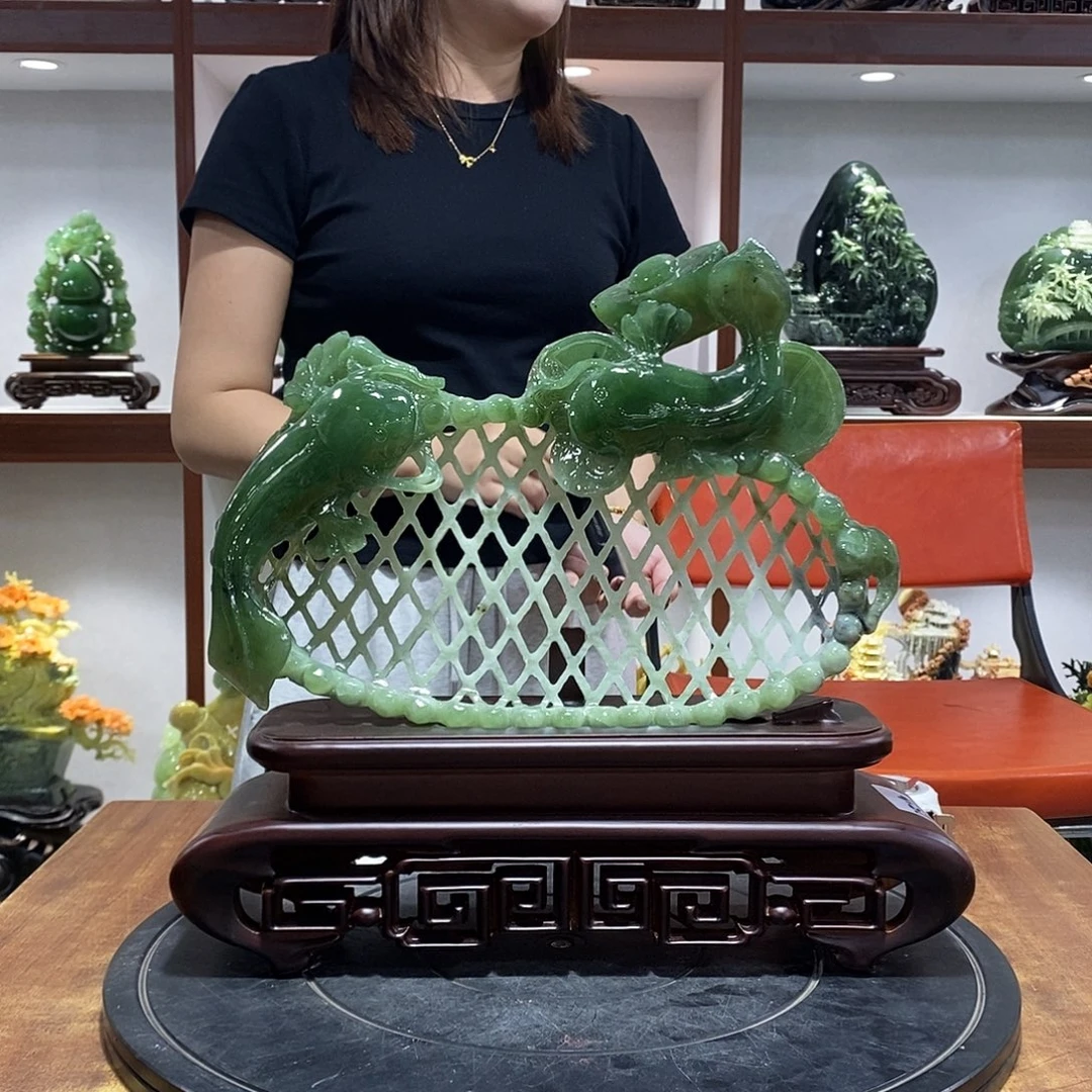 用***s玉山水摆件 玄关摆件