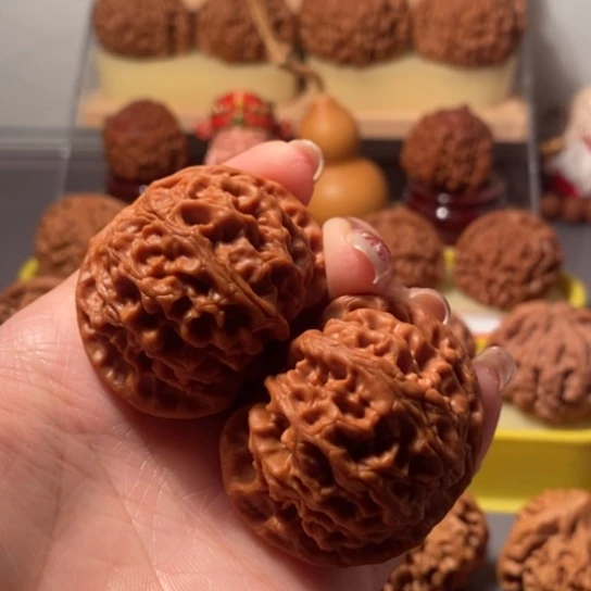 文玩核桃吊坠44苹果园全品