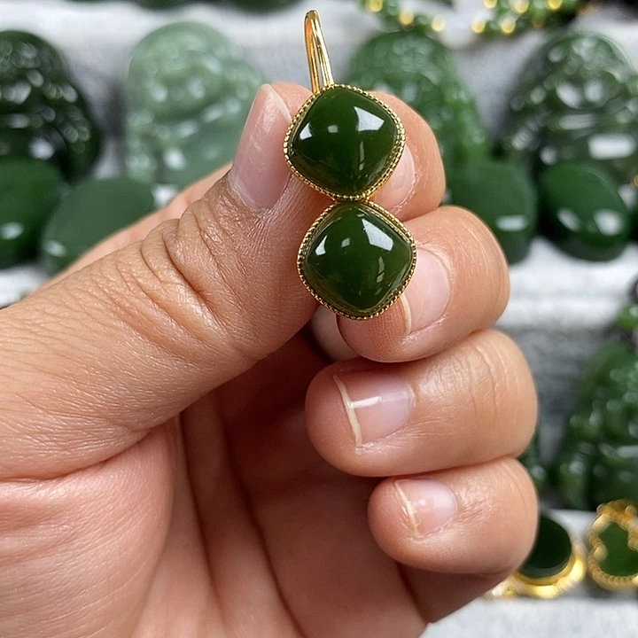 和田玉（碧玉）未镶嵌颈饰