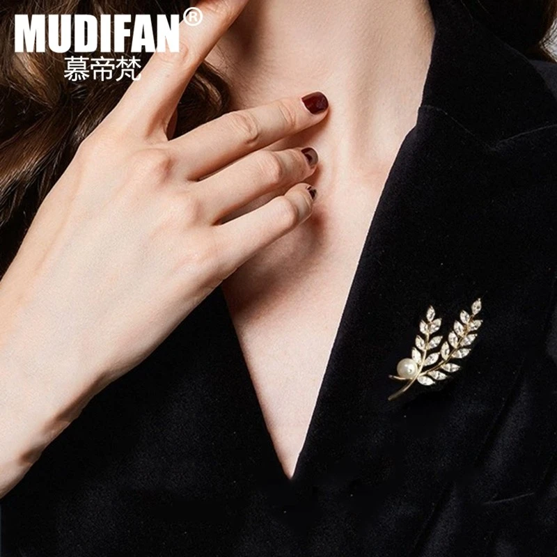 慕帝梵麦穗胸针女轻奢设计感精致高档女2024新款西服胸花别针配饰