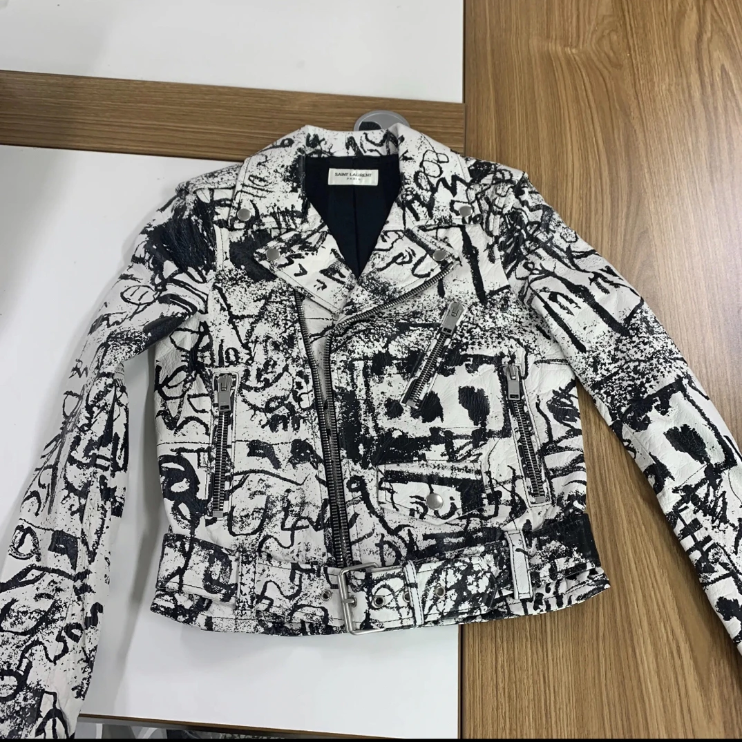 99新 YSL/圣罗兰 圣罗兰涂鸦羊皮设计感皮质夹克外套/wh65